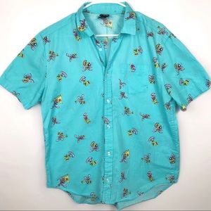 ❌SOLD❌ Men’s baby blue Looney Tunes shirt
